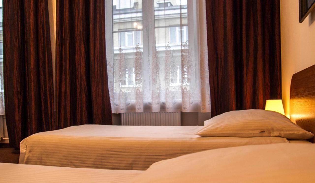 Hotel Mazowiecki Wow وارسو الغرفة الصورة